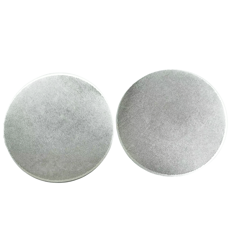 Technologie de traitement de micro-trous au laser de précision