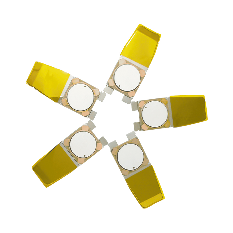 Lame de transducteur cosmétique ultrasonique, couteau de scalpel, lame d'atomisation de peau morte, couteau de scalpel cosmétique, lame de transducteur ultrasonique